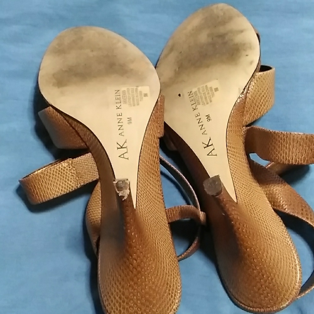 Shoes - Picture 3 of 3
